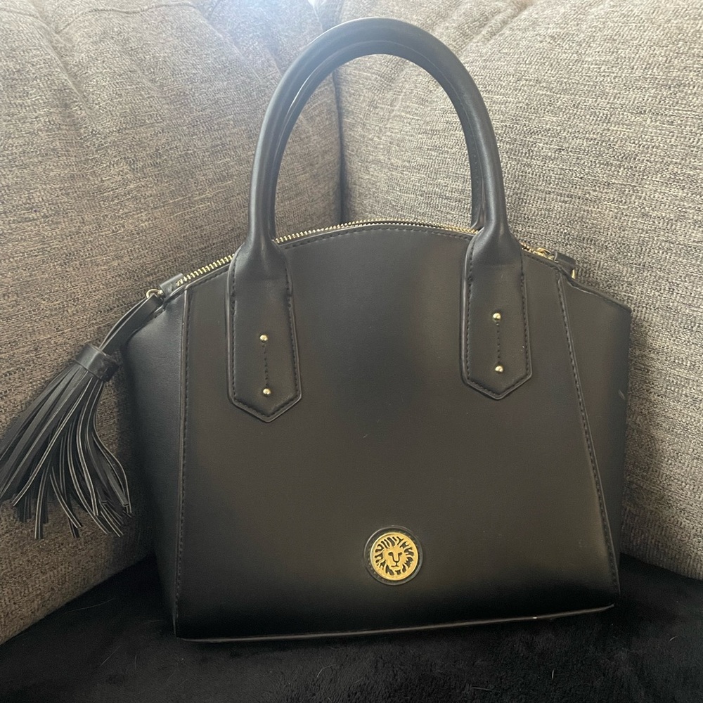 Anne Klein Black Crossbody purse without strap